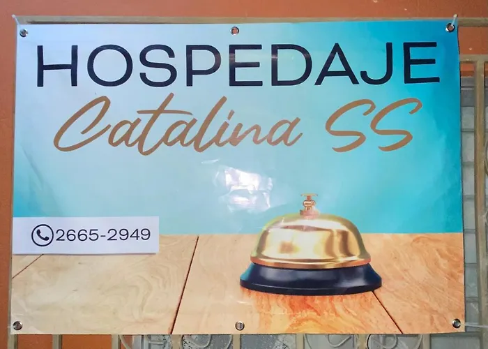 Catalinass No Elegi Nombre Hostel